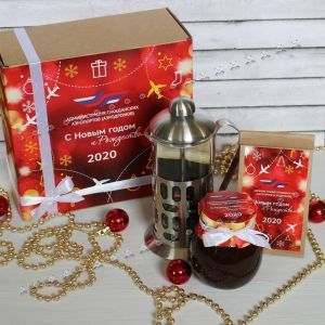 Подарочный новогодний чайный набор 2021